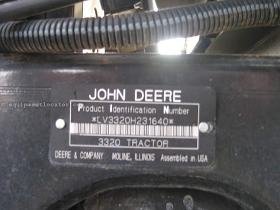 2008 John Deere 3320 Image 6