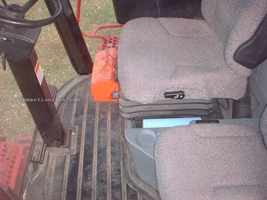 1995 Case IH 2166 Image 7