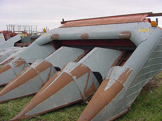 New Idea 725 Image 3